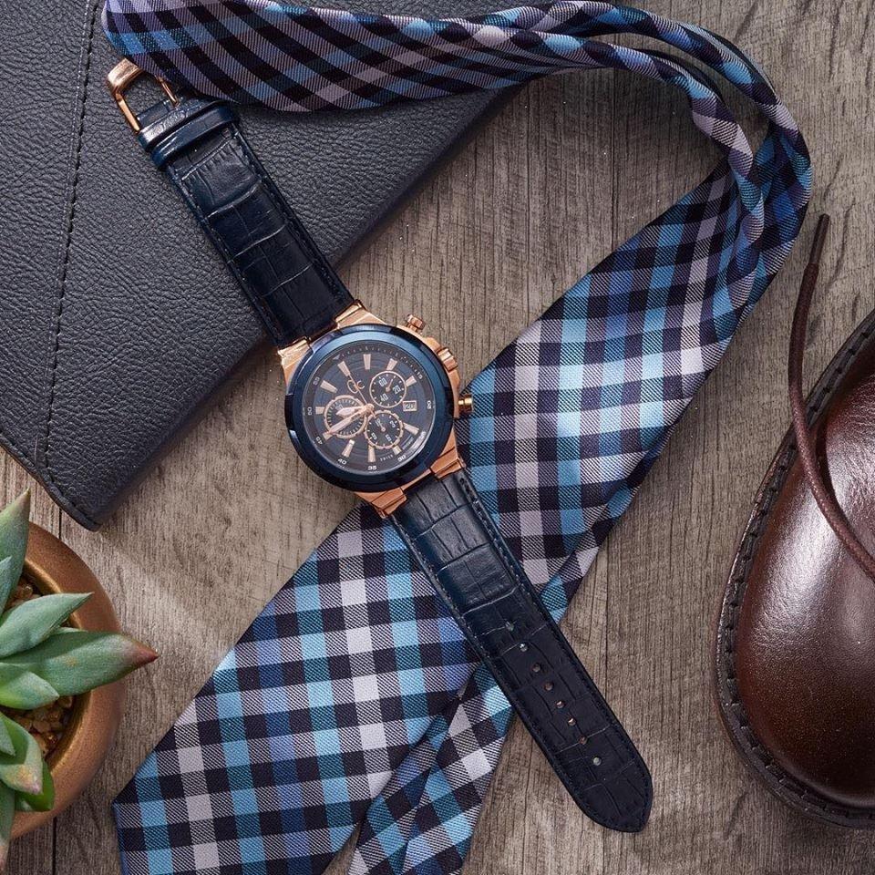 Guess Collection Y23006G7