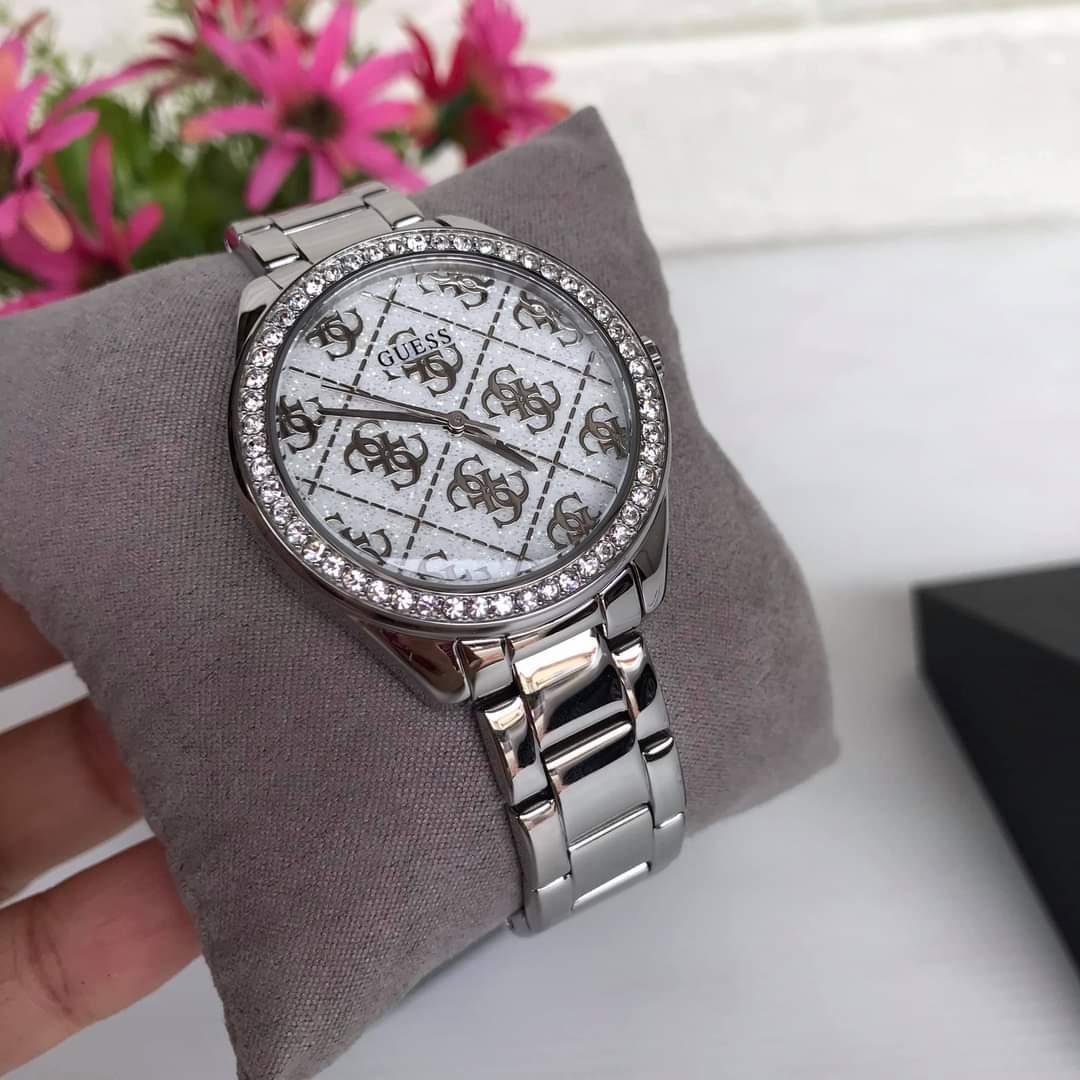 Guess GW0001L1